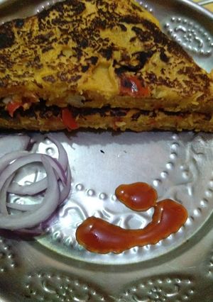 A picture of Besan tawa veg pakora.