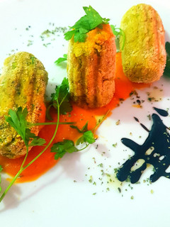 Una foto de 🤩Croquetas de alubias y guisantes😍