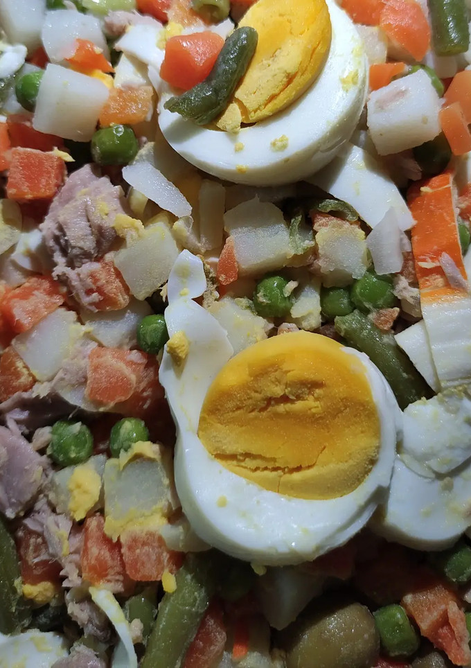 Una foto de *Ensaladilla rusa/salpicón*🥗