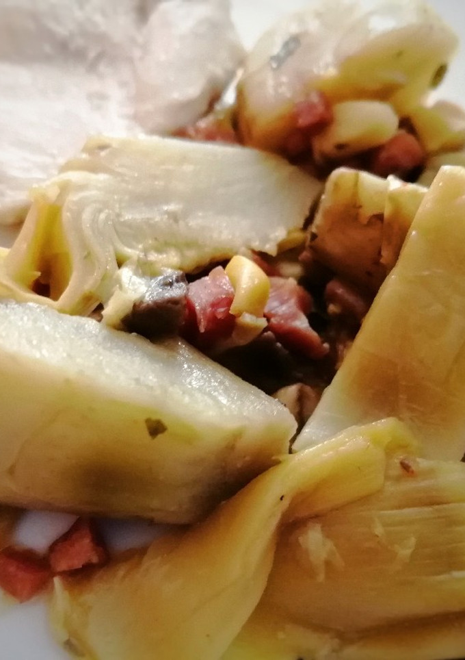 Una foto de Salteado de verduras con jamón