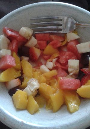 A picture of Fruit Salad.