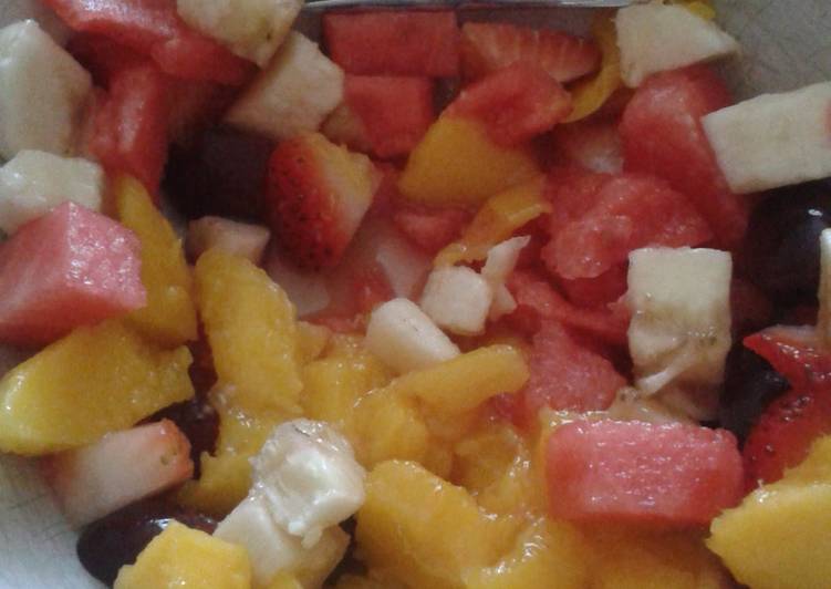 Step-by-Step Guide to Prepare Homemade Fruit Salad