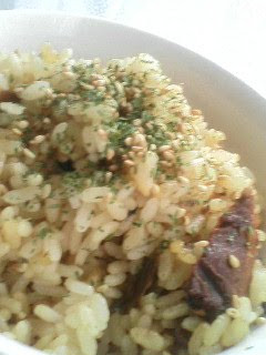 A picture of Easy Mixed Rice with Canned Kabayaki-Style Pacific Saury.