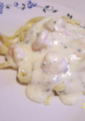 A picture of Shrimp Alfredo.