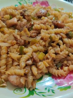 চিকেন পাস্তা (chicken pasta recipe in Bengali) রেসিপির প্রধান ছবি