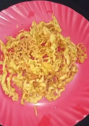 ঝুরি ভাজা (Juli Bhaja recipe in Bengali) রেসিপির প্রধান ছবি
