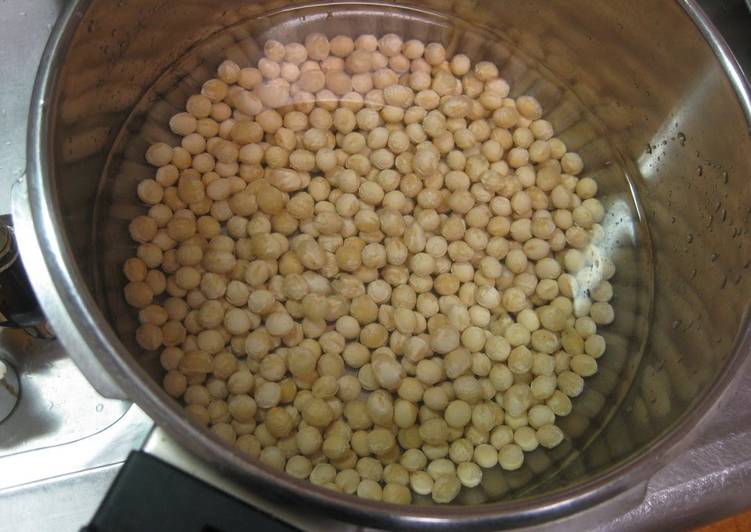 Cooked in a Pressure Cooker for 3 Minutes! Ikinari Boiled Soy Beans!