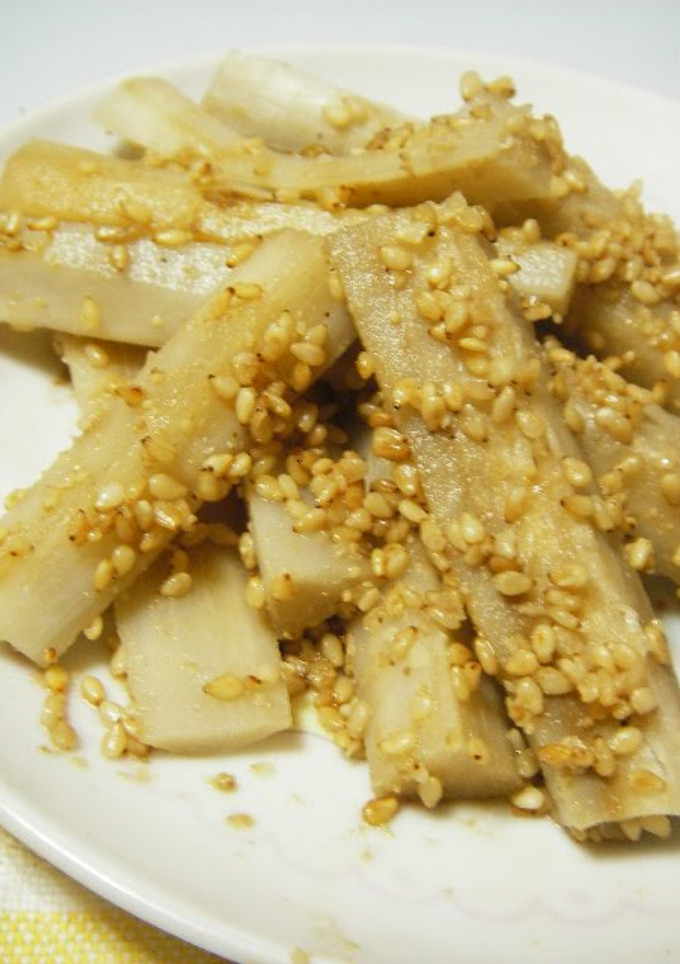 A picture of Simple Osechi Dish (Not Actually Pounded) Pounded Burdock Root!.