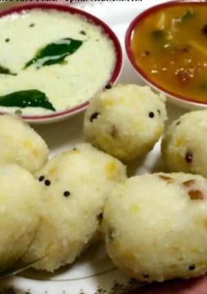A picture of Rice Moong balls.