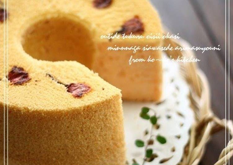 How to Prepare Perfect Sakura-Flavored Chiffon Cake
