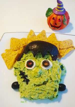Una foto de Guacamole Frankenstein