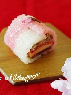 A picture of Sakura-Colored Japanese Confectionery.