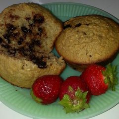 A picture of Chocolate chip banana oat muffins.