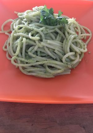 Una foto de Spaghetti verde
