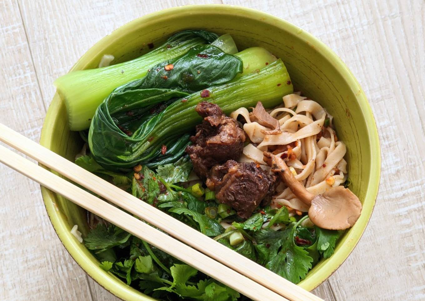 Chinese soup with beef noodles