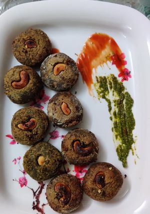 A picture of Hara Bhara kabab.