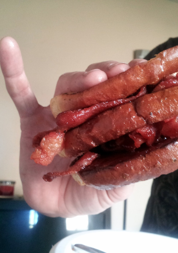 A picture of BLT twist.