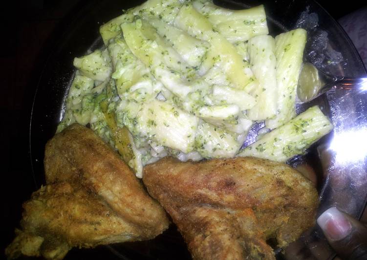 Recipe of Homemade Broccoli Alfredo Rigatoni