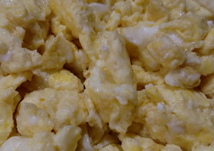Step-by-Step Guide to Make Homemade The Perfect Scrambled Egg ...