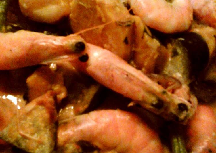 Recipe of Ultimate Shrimp in Coconut Milk (Filipino Dish)