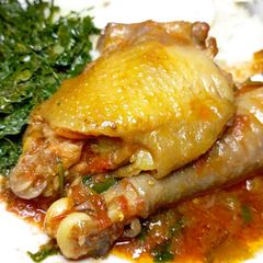 A picture of Wet fry Kienyenji chicken.