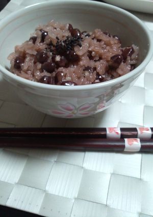 A picture of Sekihan Made in a Rice Cooker.