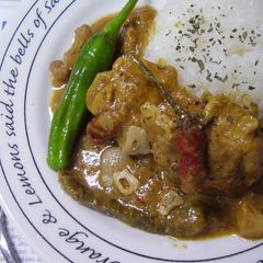 A picture of Basic Curry Simmered in Yogurt.