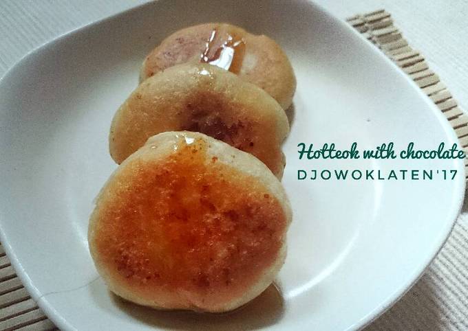 Hotteok with chocolate