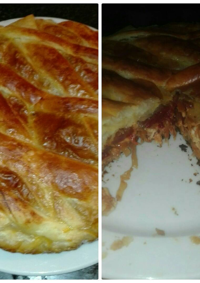 Una foto de Empanada de hojaldre de pollo asado y atún en la olla gm g