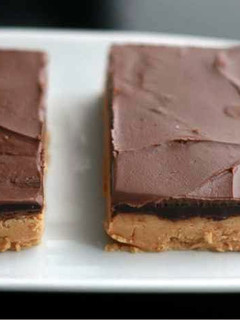 A picture of Peanut butter (Reeses) Bars.