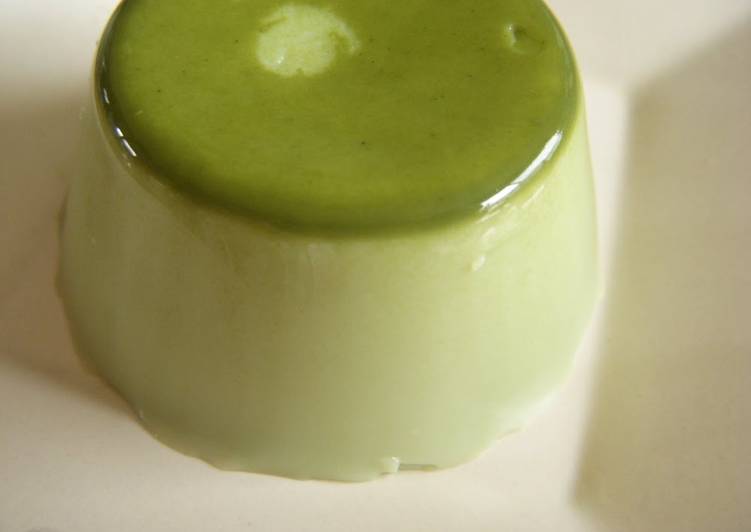 Matcha Milk Pudding Made with Gelatin