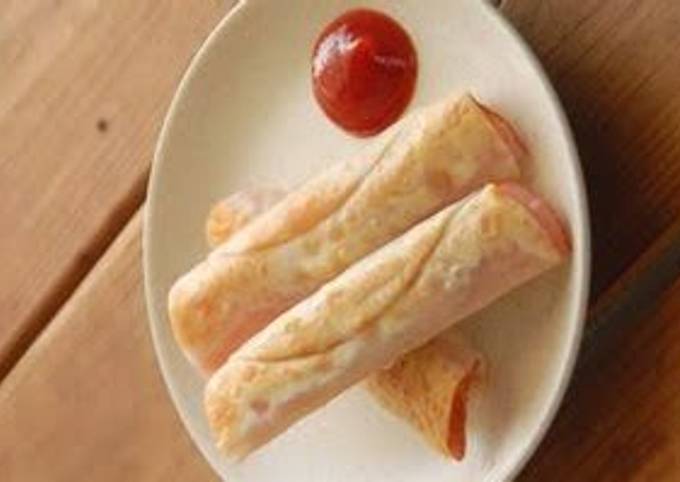 Pan-fried Gyoza with Rolled Ham and Cheese