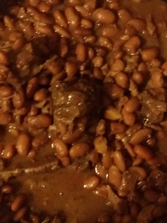 A picture of Pinto beans.