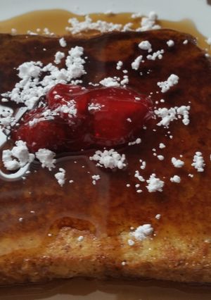 A picture of French Toast.