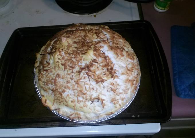 Step-by-Step Guide to Make Delicious Guiltless coconut custard pie with sugar free meringue