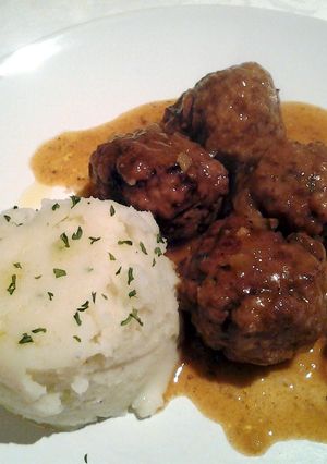 A picture of Spanish meetballs.