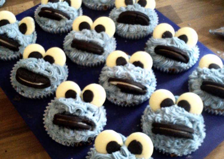 cookie monster cupcakes