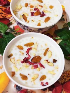 साबूदाना खीर (sabudana kheer recipe in Hindi) रेसिपी मुख्य फोटो