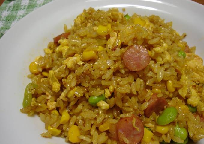 With Yakisoba Sauce Curry Flavored Fried Rice