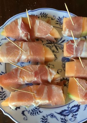 A picture of California Farm Dried Meat Wrapped Melon Tapas.