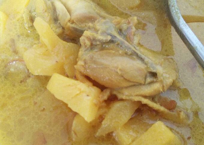 Opor ayam khas palembang