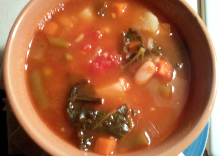 The BEST of Hearty Vegetable Soup - By Phoenix