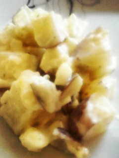 A picture of Cold Potato salad.
