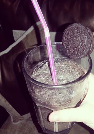 A picture of Oreo's milkshake.