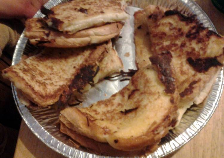 Recipe of Homemade Grilled Pizza Sandwich