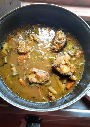 কাতলা মাছের ঝোল (katla macher jhol recipe in bengali) রেসিপির প্রধান ছবি