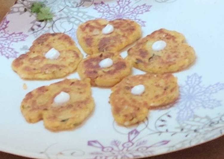 Steps to Prepare Favorite Semolina veggies sweet hearts