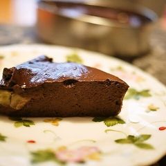 A picture of Non-Oil Non-Egg "Rare" Chocolate Gateau.