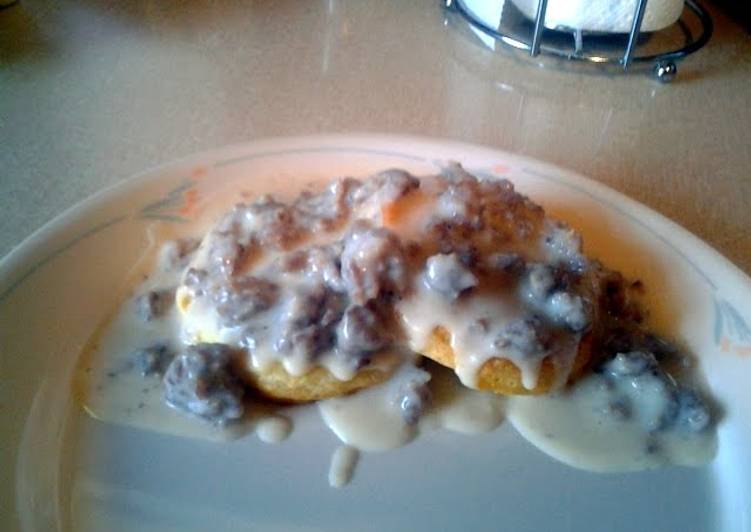 Steps to Prepare Super Quick Homemade sweet biscuits and gravy