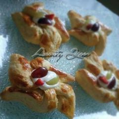 Danish Pastry with Greek Yoghurt pastry cream A picture of Danish Pastry with Greek Yoghurt pastry cream.